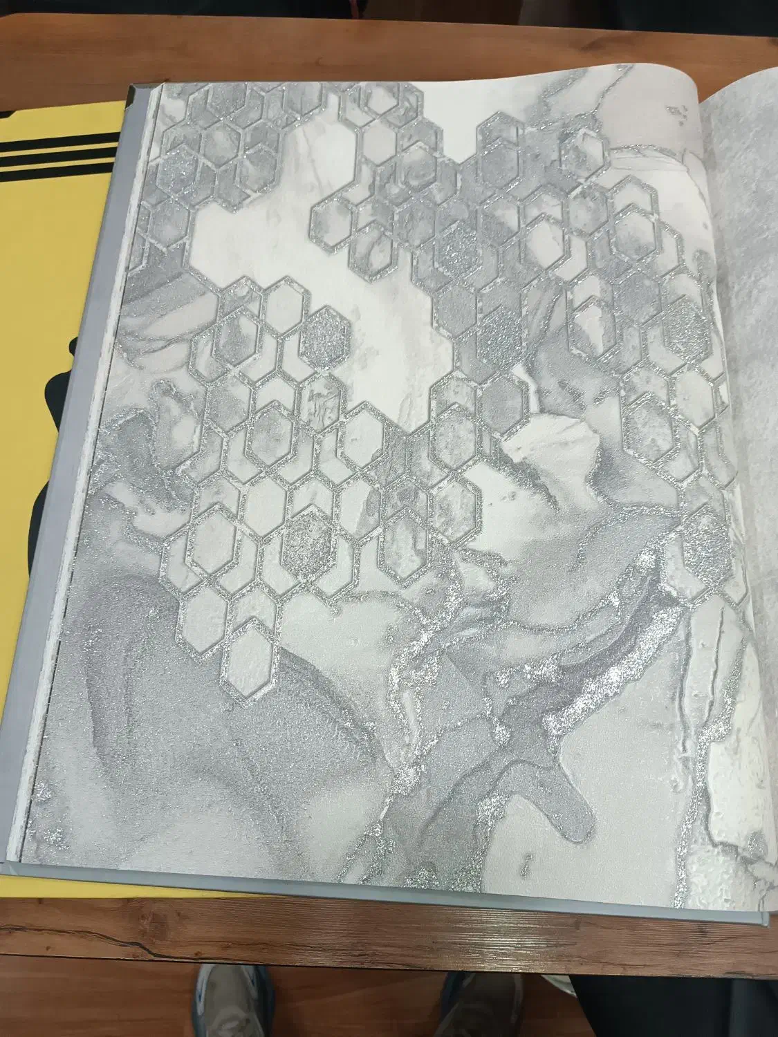 کاغذ دیواری و پوستر های سه بعدی|خدمات پیشه و مهارت|گرگان, |دیوار