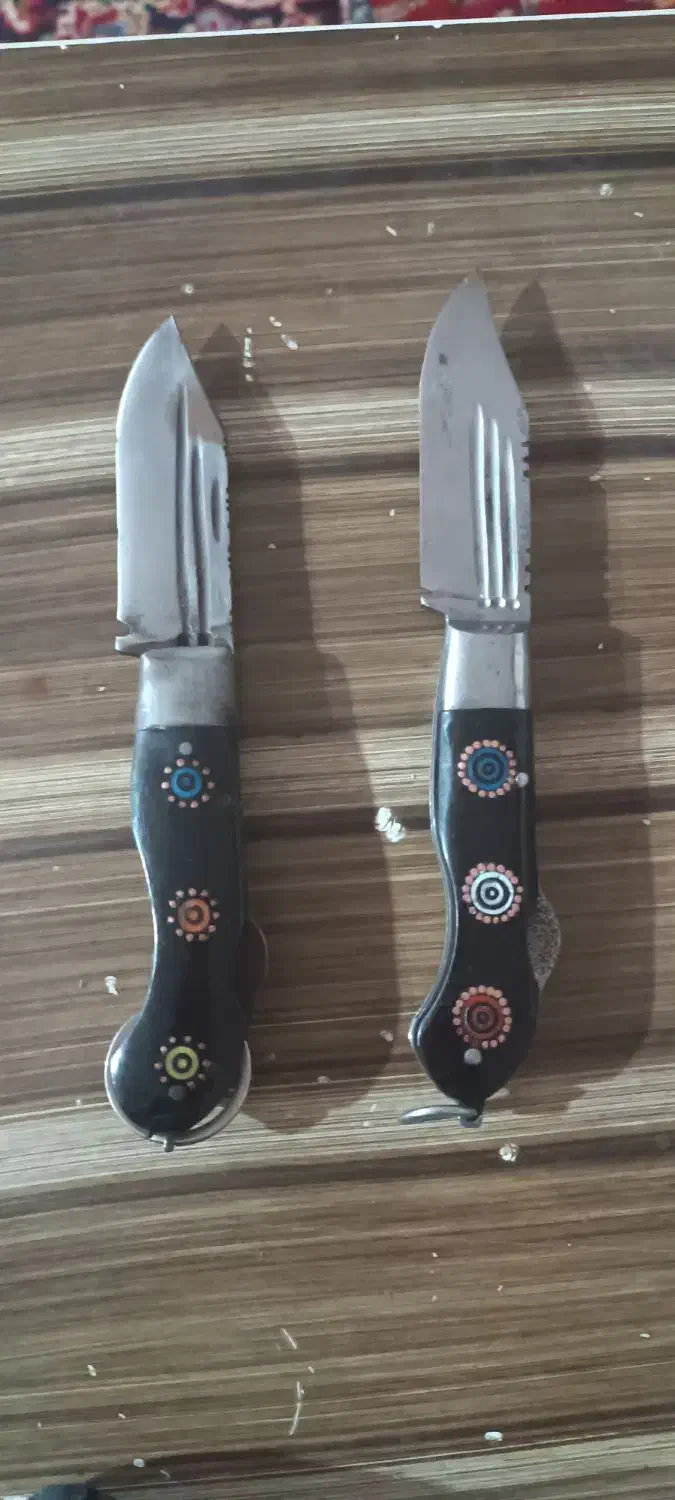 چاقو بابا قدیمی یکی یک میلیون نیم|کلکسیون اشیاء عتیقه|میانه, |دیوار