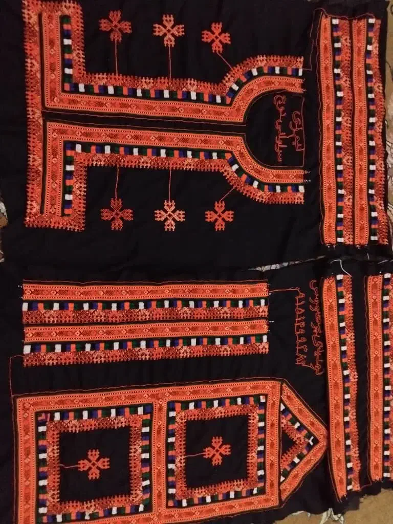 زیاستین نیم زیح دوخت تمیز|لباس|سراوان, |دیوار