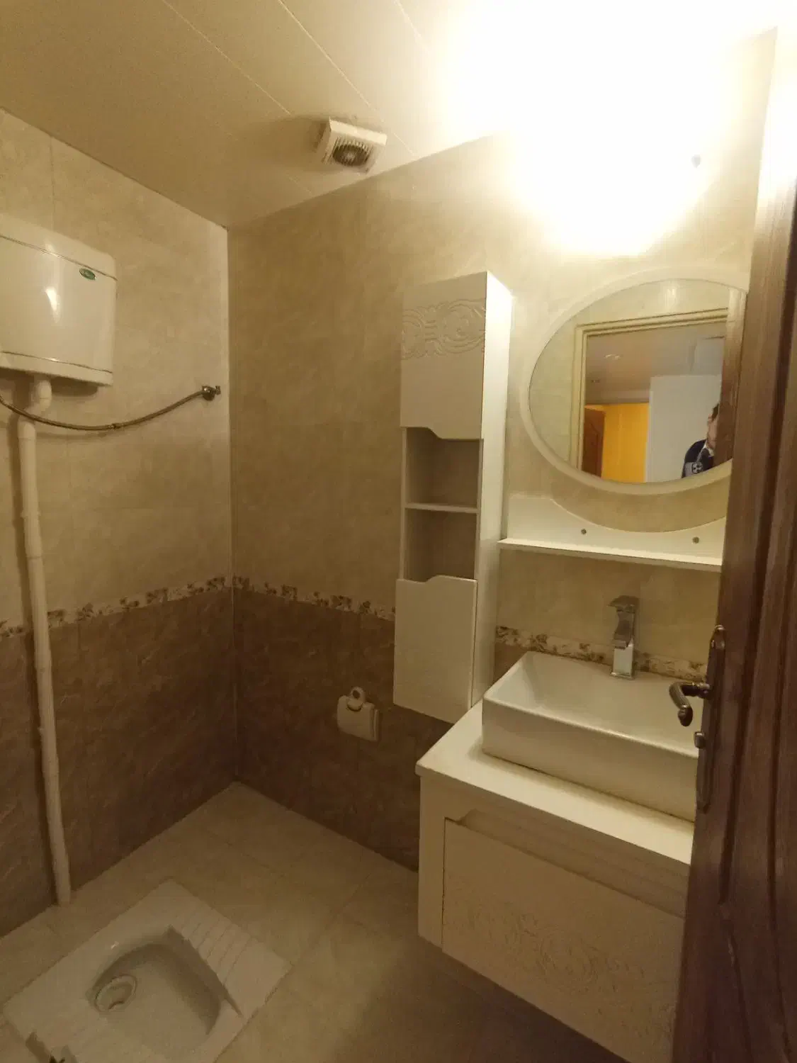 137متر /3خ ط3 تک واحدی/تراس جنوبی/ ویو طهران