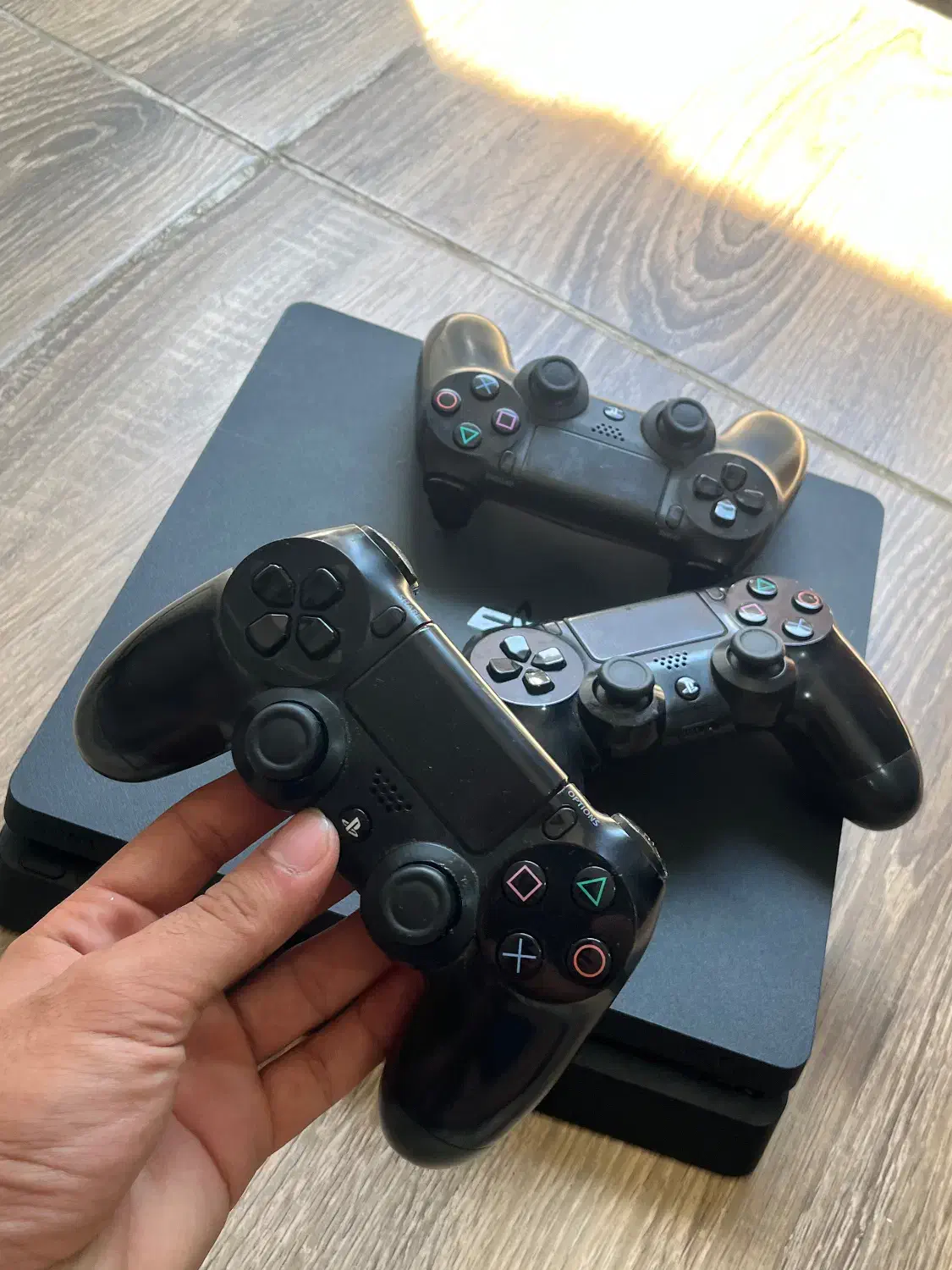 PS4 slim|کنسول، بازی ویدئویی و آنلاین|ساری, |دیوار