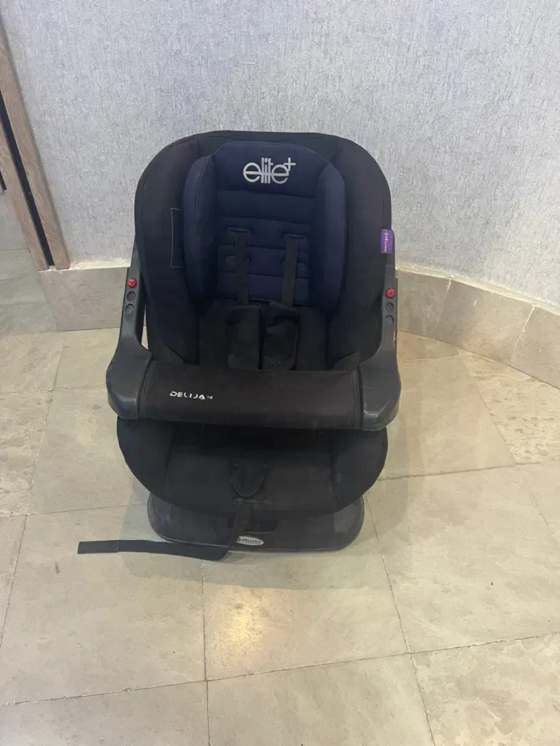 صندلی کودک|تخت و صندلی بچه|ارومیه, |دیوار