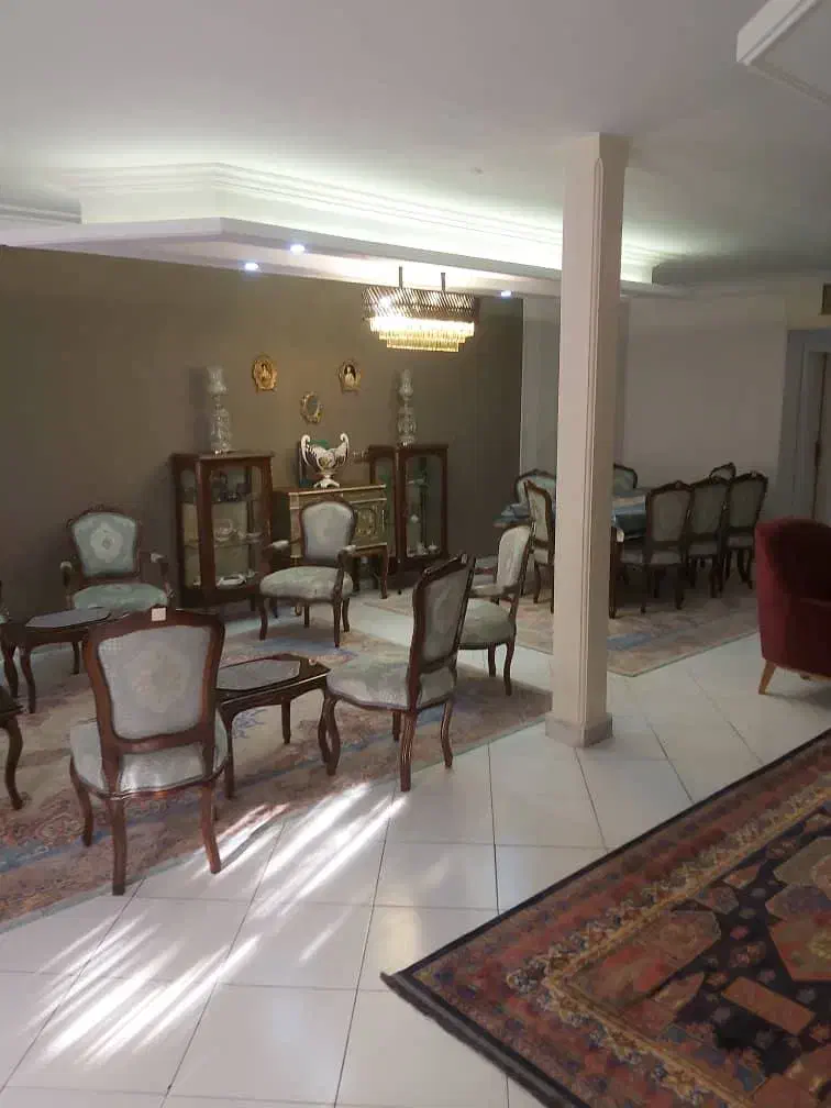 ویلا شهری لاکچری 360 متر فول بازسازی 80 متر حیاط|اجارهٔ آپارتمان|تهران, نیلوفر|دیوار