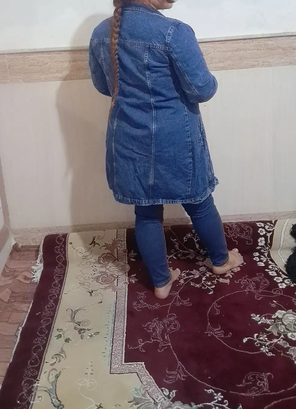 مانتو جین|لباس|قم, جمکران|دیوار