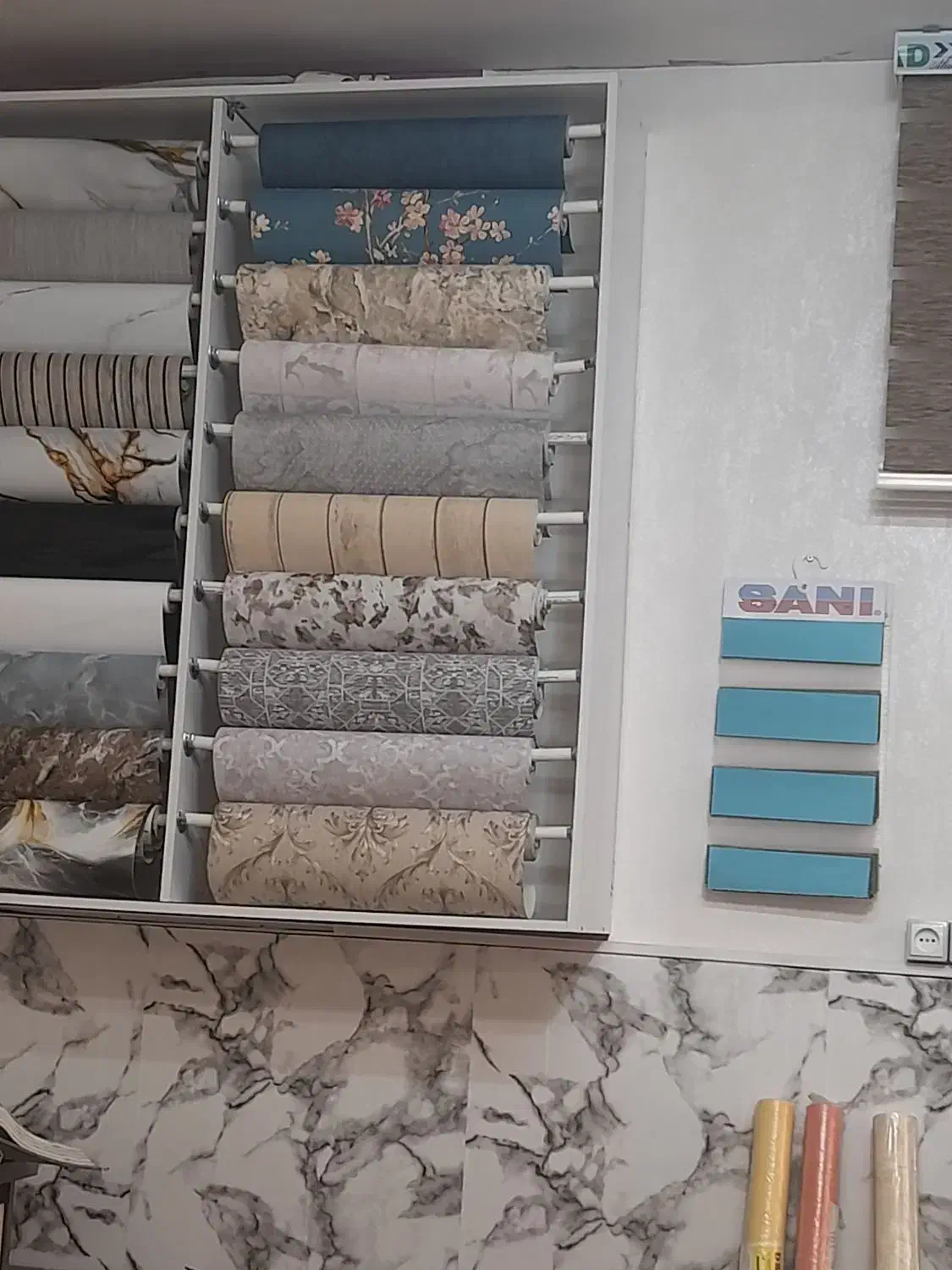 کاغذ دیواری خارجی از ۲۵۰ت|خدمات پیشه و مهارت|تهران, حکیمیه|دیوار