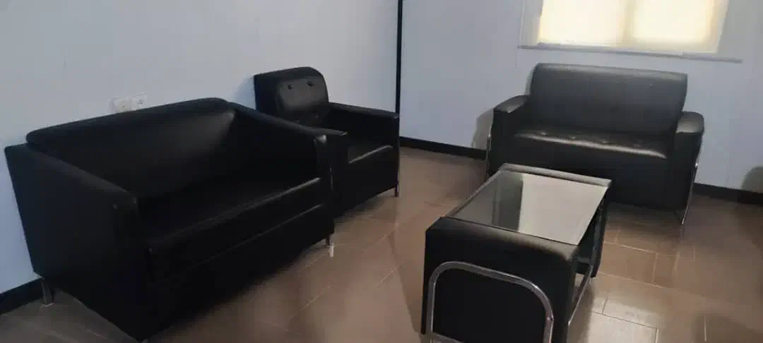 مبل چرم مخصوص منزل یا اداره|مبلمان خانگی و میز عسلی|قشم, |دیوار