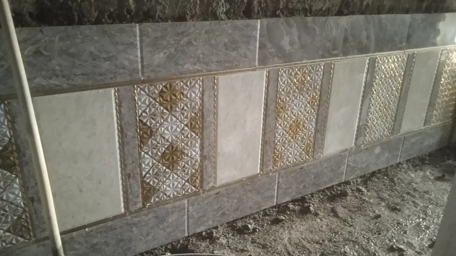 کاشی کاری و لکه گیری|خدمات پیشه و مهارت|زاهدان, |دیوار