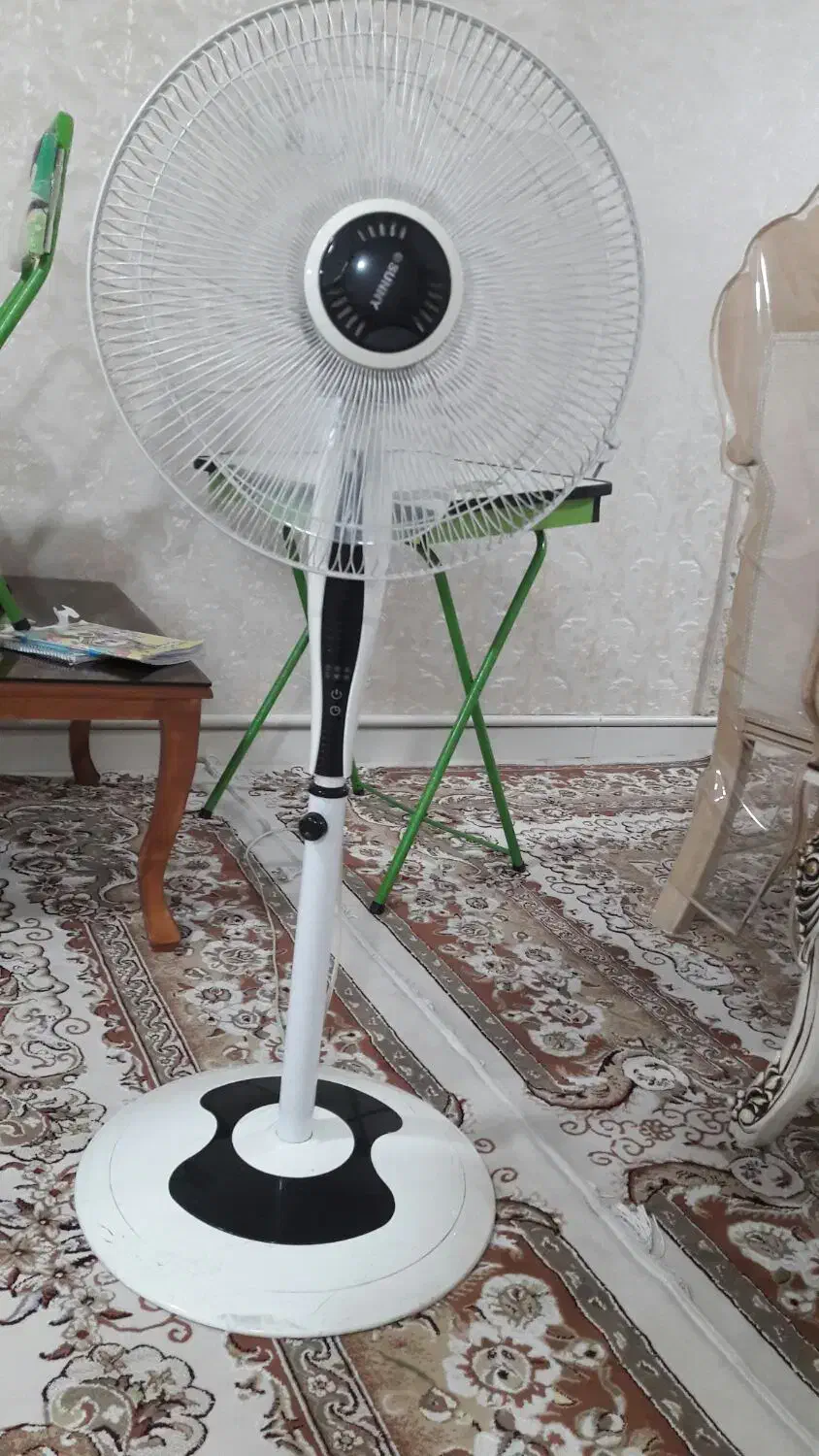 پنکه ایستاده|پنکه و تصفیهکنندهٔ هوا|اسلامشهر, شهرک قائمیه|دیوار