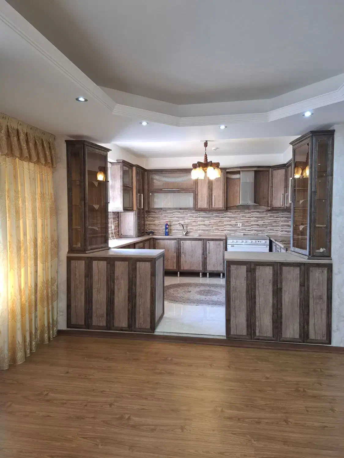 اجاره واحد مسکونی طبقه6خیابان زبردست|اجارهٔ آپارتمان|تبریز, |دیوار