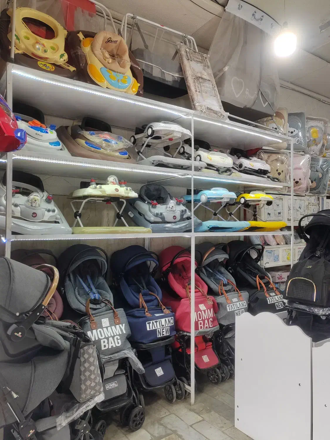 تخت سرویس کالسکه مامی بگ سیسمونی|تخت و صندلی بچه|مشهد, توس (بلوار توس)|دیوار