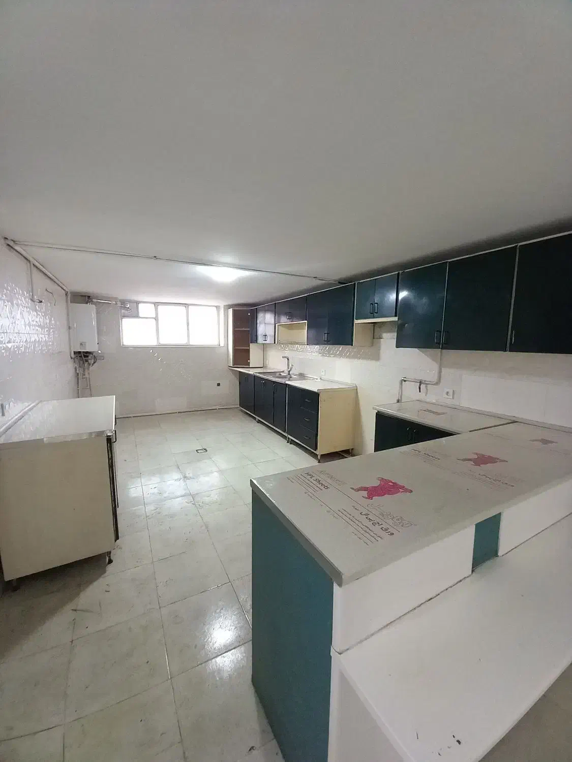 ۱۴۰ متر بلوارجمهوری الغدیرهوانیروز سکونت یا تجاری|اجارهٔ آپارتمان|کرمان, |دیوار