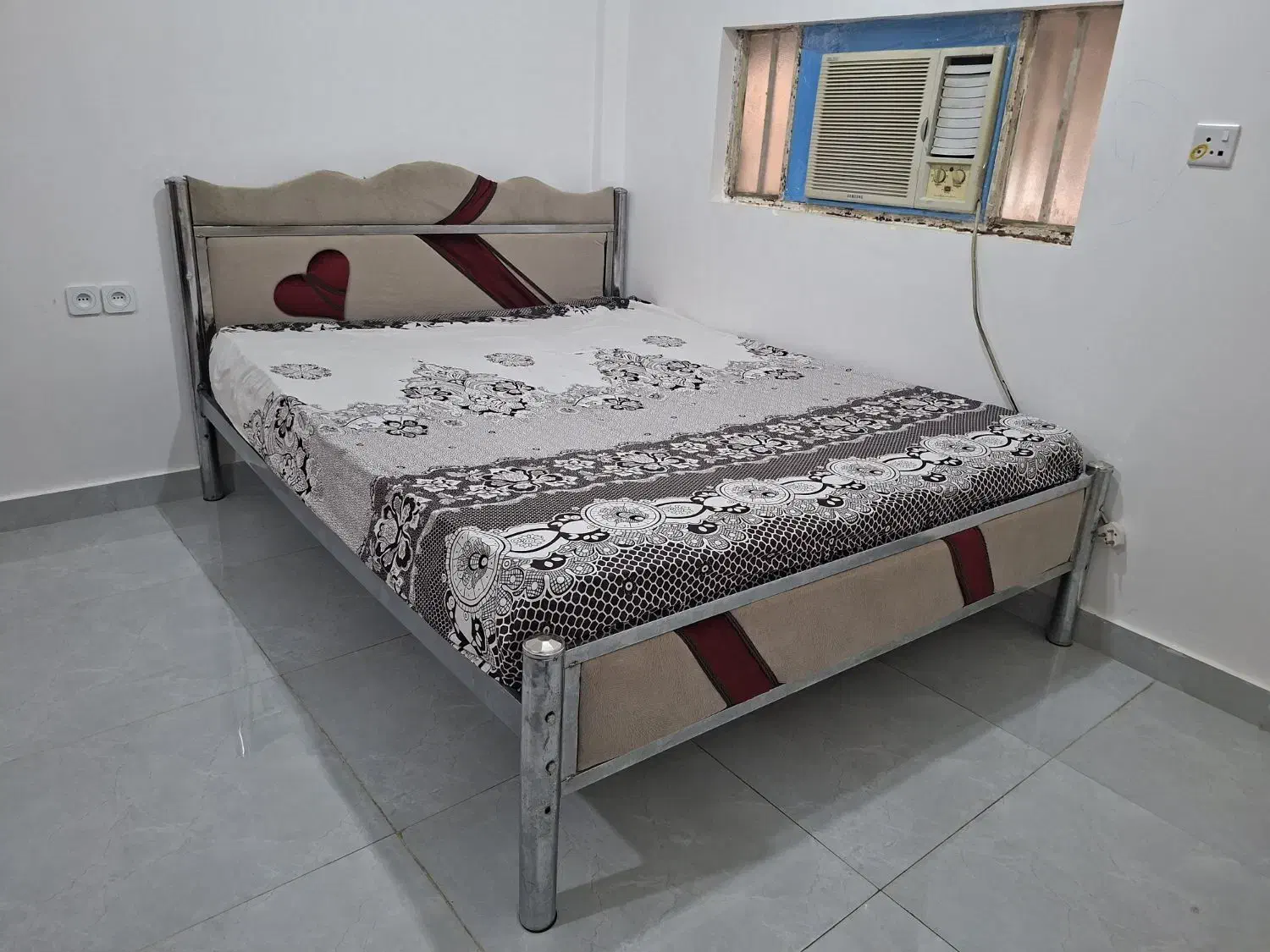 تخت خواب همراه تشک|تشک تختخواب|مسجد سلیمان, |دیوار