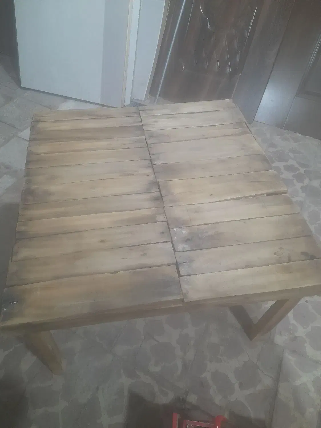 کرسی چوبی|صندلی و نیمکت|مراغه, |دیوار