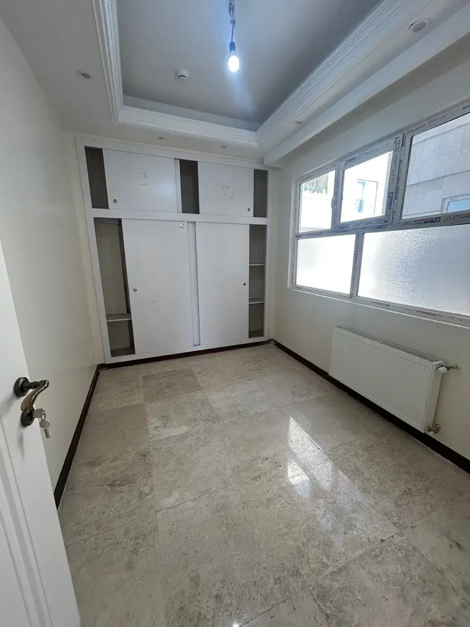 ۱۶۵مترتکواحدی. کلیدنخورده. ۲پارکینگ. شمس آباد