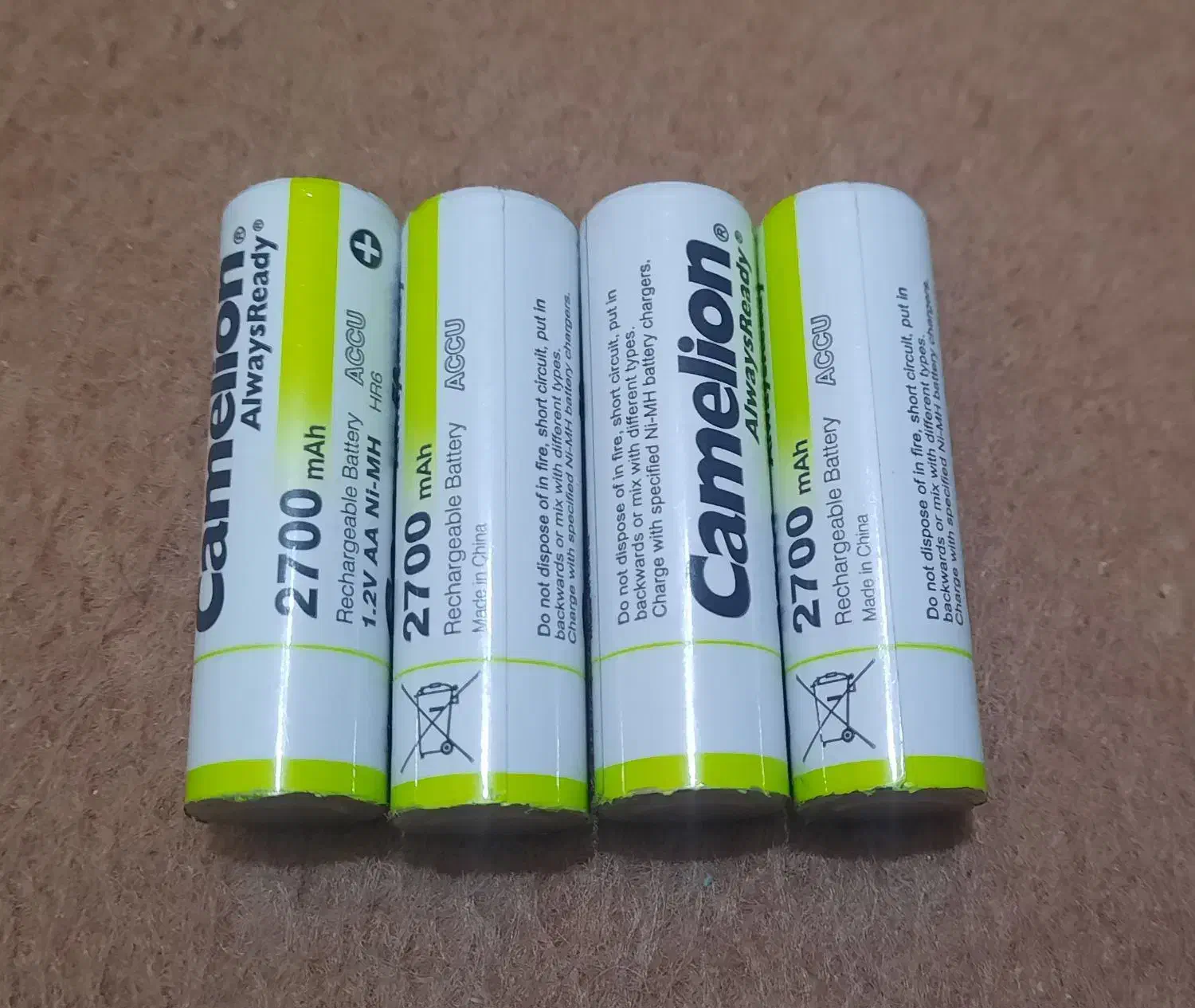 باتری قلمی شارژی کملیون ۲۷۰۰ میلی آمپر|لوازم جانبی موبایل و تبلت|قم, چهار مردان|دیوار