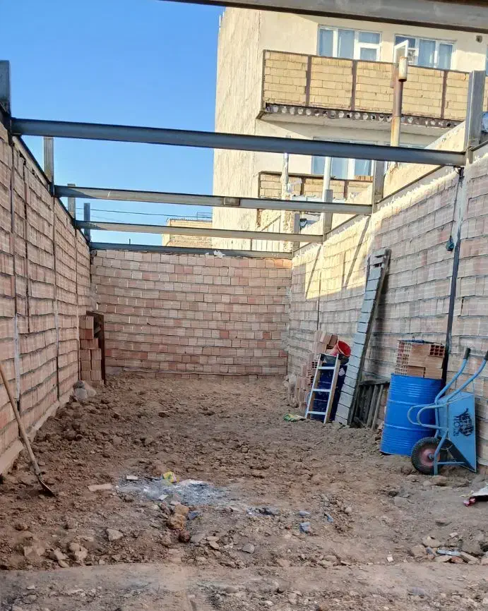 استادکار بتن ریزی سقف نیازداریم|خدمات پیشه و مهارت|تبریز, |دیوار