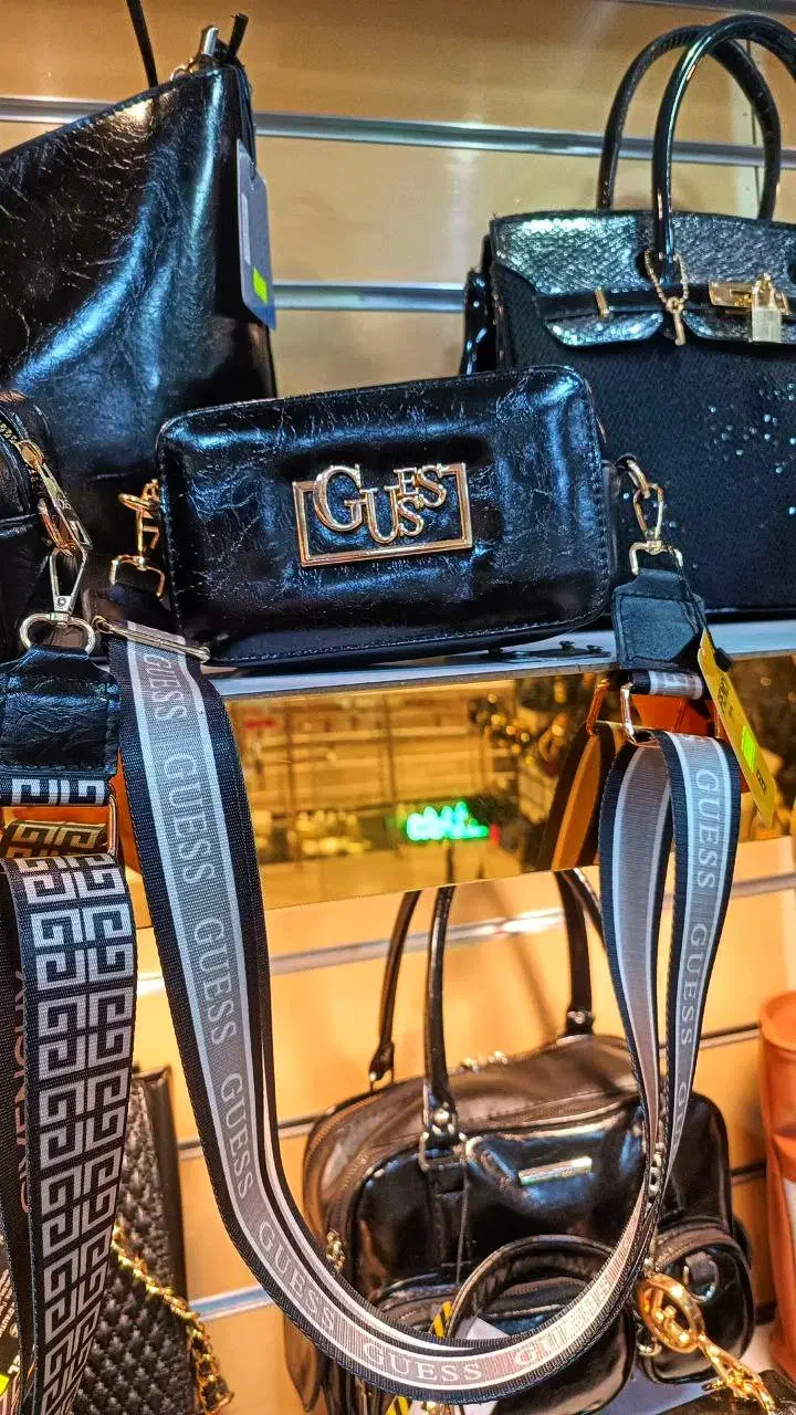 کیف برند مارکدار پاسپورتی چرم رومانی بانتا آبیدر|کیف، کفش، کمربند|سنندج, |دیوار