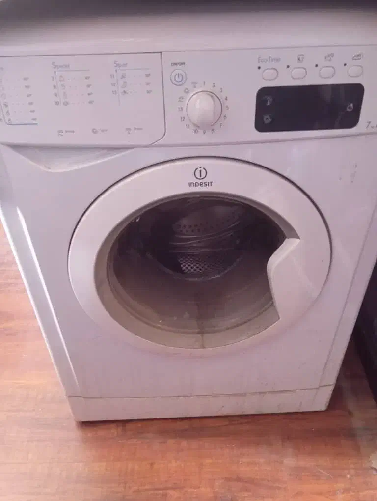 ماشین لباسشویی ایندوزیت ایتالیایی|ماشین لباسشویی و خشککن لباس|تهران, زیبادشت|دیوار