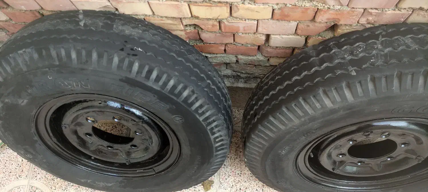 تایر و رینگ در حد|قطعات یدکی و لوازم جانبی|نقده, |دیوار