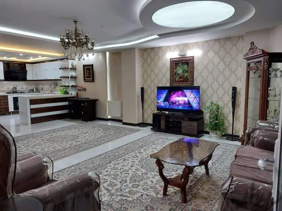 استخدام منشی خانم و مشاور آقا در مشاور املاک غرضی|استخدام اداری و مدیریت|اصفهان, شیخ اشراق|دیوار