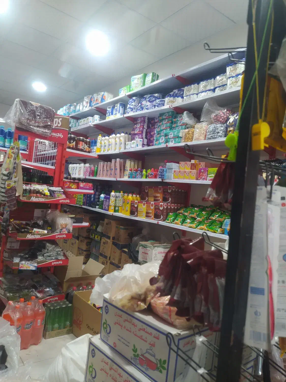 فروش کلیه وسایل مغازه بصورت یکجا فوری|فروشگاه و مغازه|دوگنبدان, |دیوار