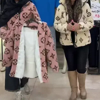 کاپشن|لباس|میانه, |دیوار