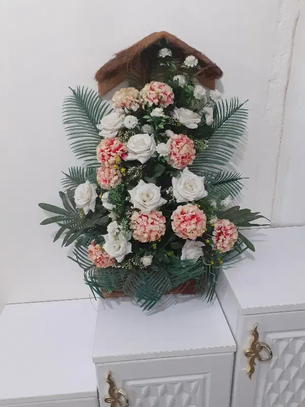 گل مصنوعی|گل مصنوعی|قم, وادی السلام|دیوار