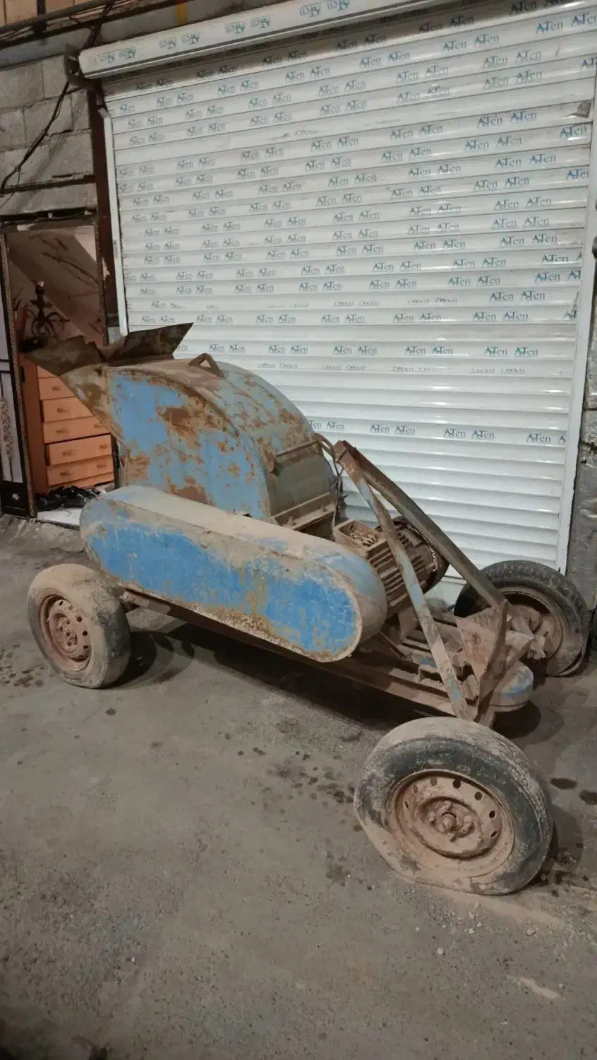 یک عدد دستگاه آسیاب کولوخ شکن و سرند خاک چکشی|ماشینآلات صنعتی|قرچک, فردیس|دیوار