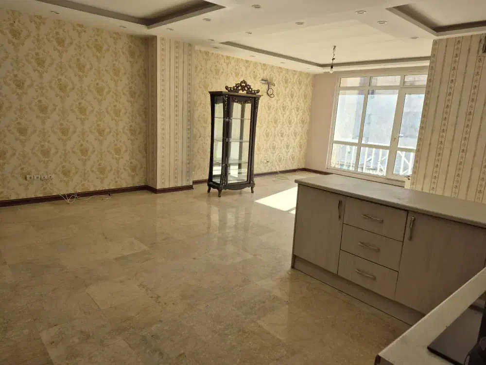 آپارتمان 95متری شهران اول کن جنب همت