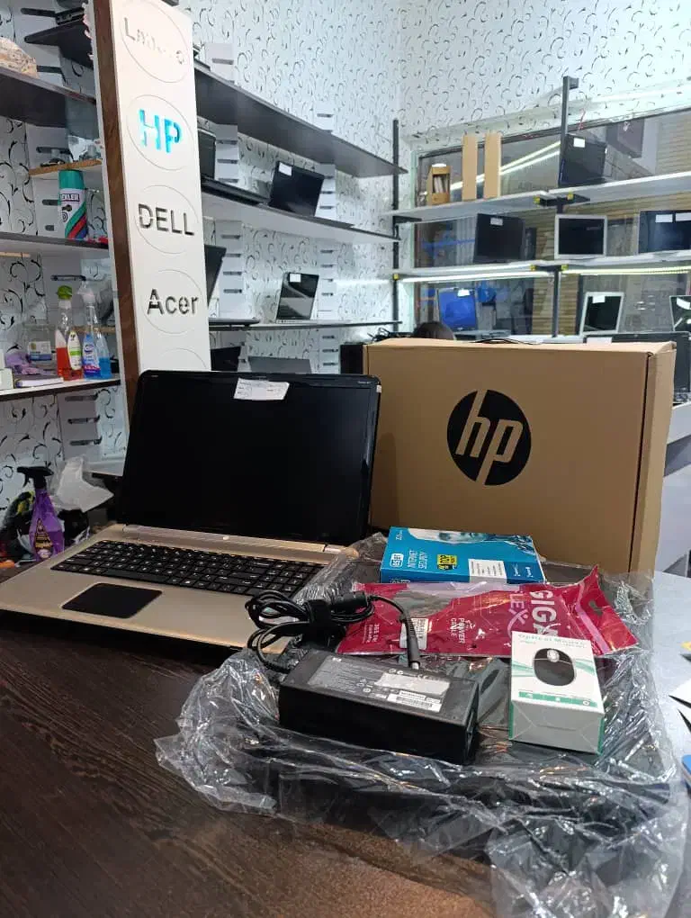 لپتاپ17 اینچ pavilion hp رم۱۶ گرافیک۲|رایانه همراه|شهرکرد, |دیوار