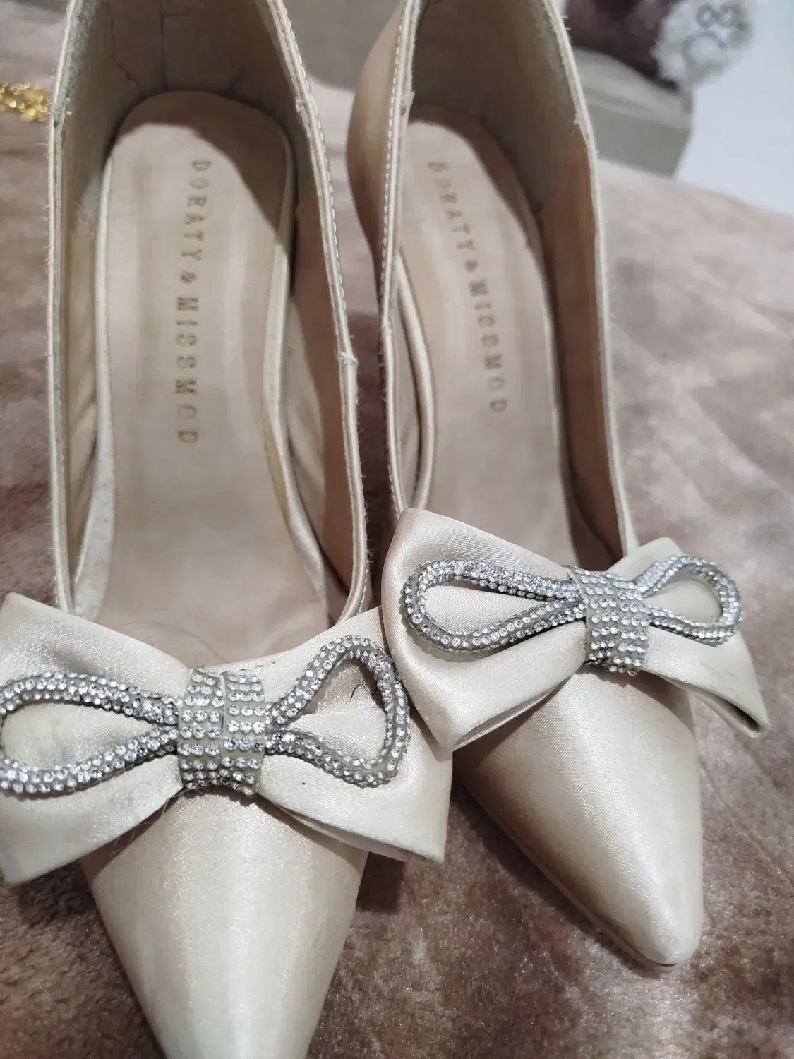 کفش مجلسی|کیف، کفش، کمربند|یاسوج, |دیوار