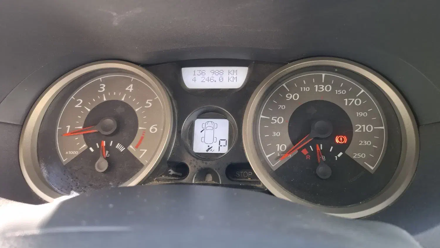 مگان اتومات ۲۰۰۰کم کار|خودرو سواری و وانت|تهران, مینیسیتی (شهرک نفت)|دیوار