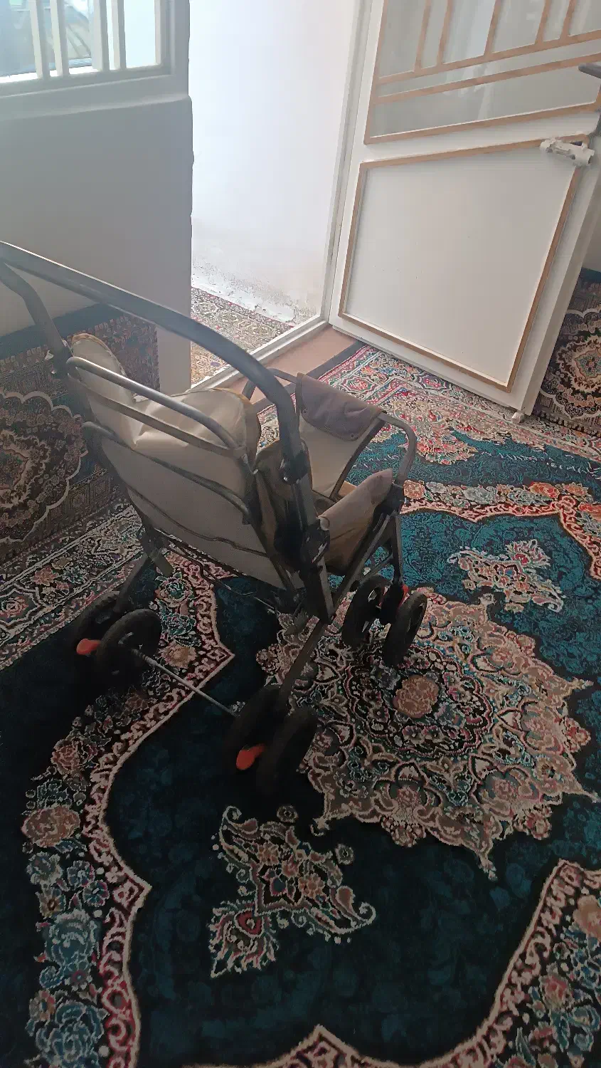 دوعدد کالسکه|کالسکه و لوازم جانبی|مهاباد (آذربایجان غربی), |دیوار