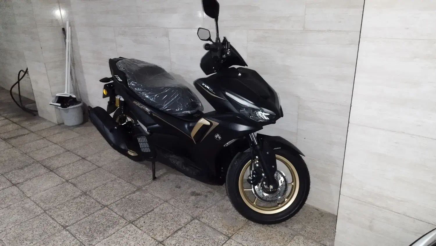 طرح ایروکس 180|موتورسیکلت|اسلام‌شهر, شهرک قائمیه|دیوار