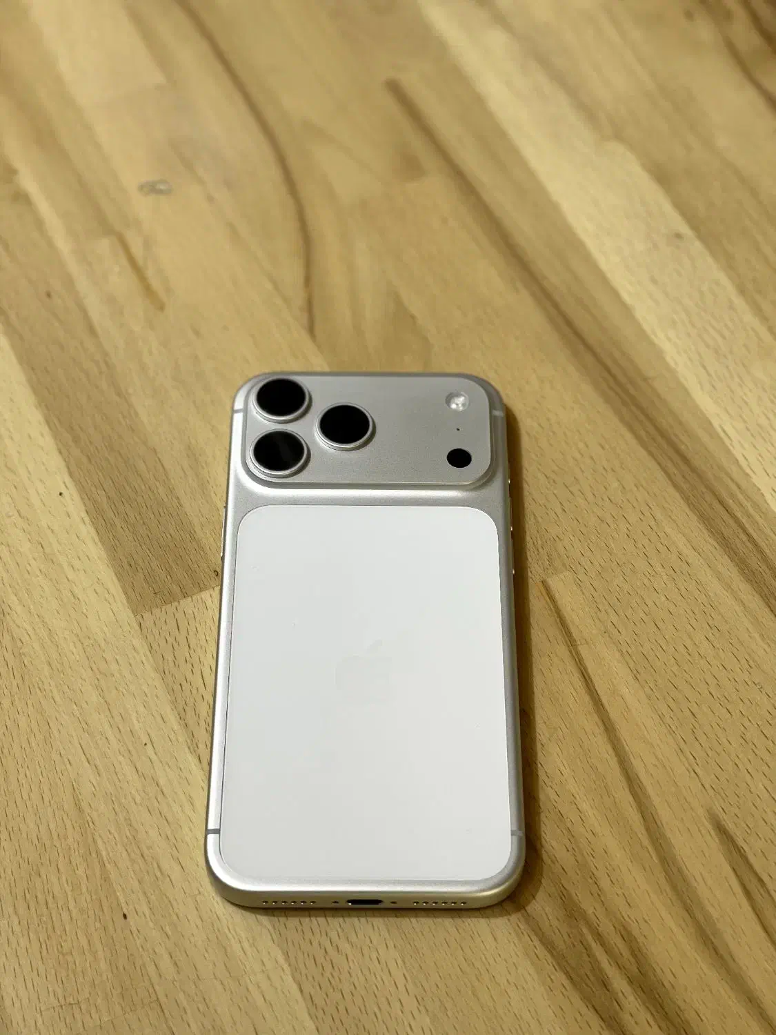 آیفون 17pormaxپرومکس سفید za256|موبایل|گرمدره, |دیوار