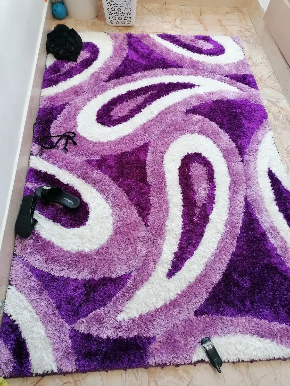 فرش|فرش|رباط‌کریم, رباط‌کریم|دیوار