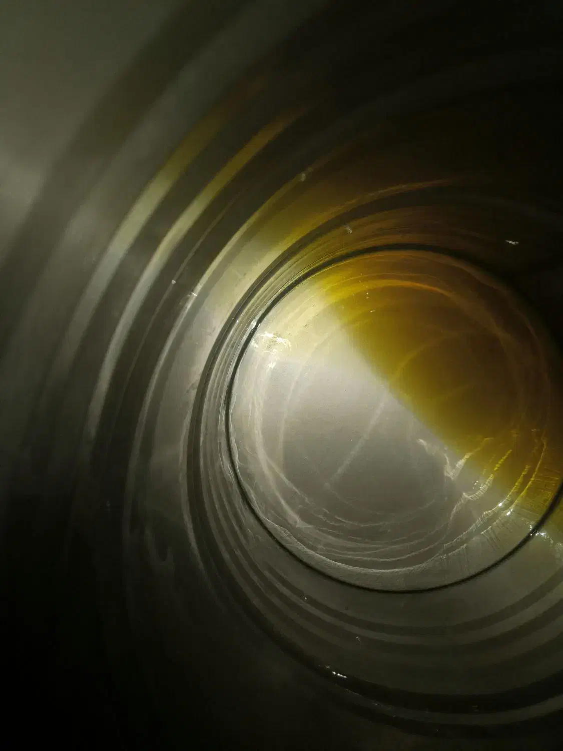 بشکه 220|ابزارآلات|پیر سهراب, |دیوار