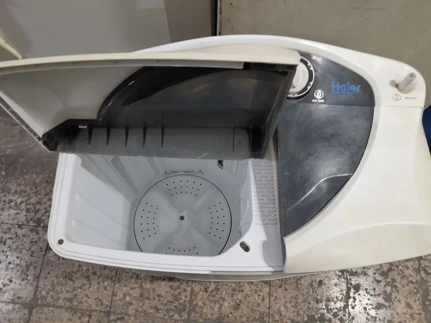 لباسشویی دو قلو ۷ کیلو گرمی حایر تمیز|ماشین لباسشویی و خشککن لباس|قم, شهرک امام حسن|دیوار