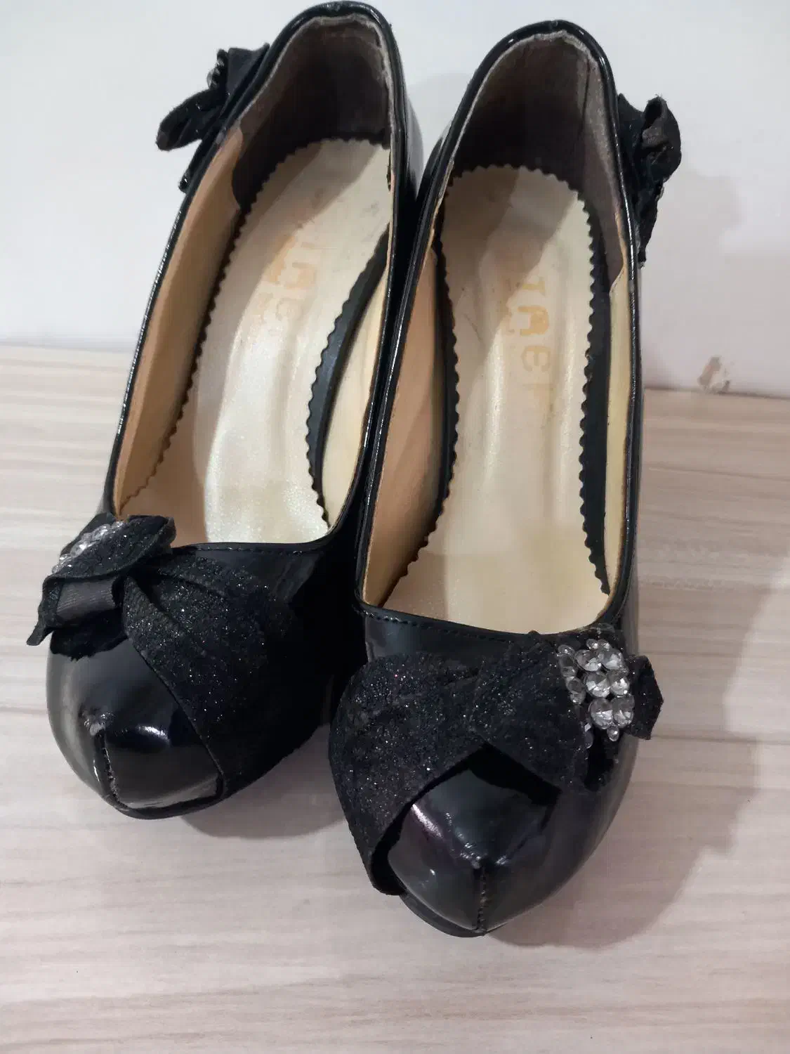 کفش مجلسی|کیف، کفش، کمربند|اردبیل, |دیوار