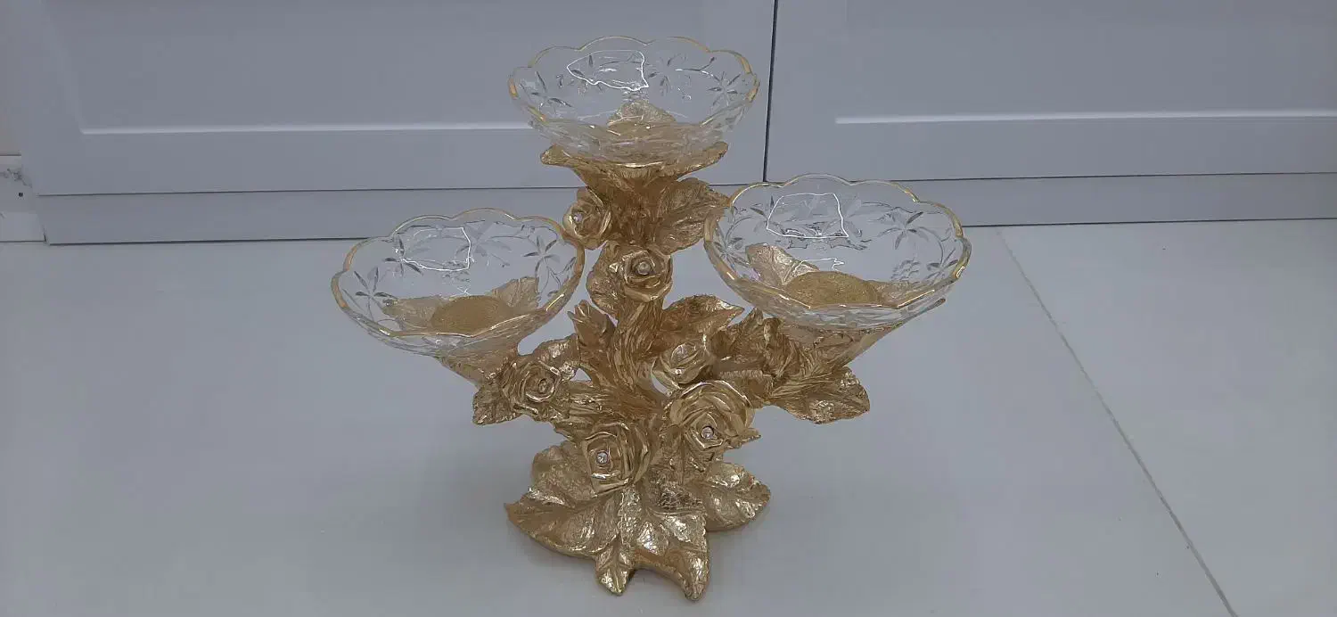 فروش بعضی لوازم خانگی به دلیل جا به جایی|میز تلویزیون|اسلامشهر, مطهری|دیوار