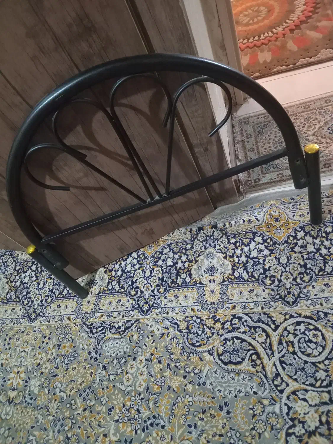 تخت تک نفره|تخت و سرویس خواب|شاهین‌شهر, ۹ دی|دیوار