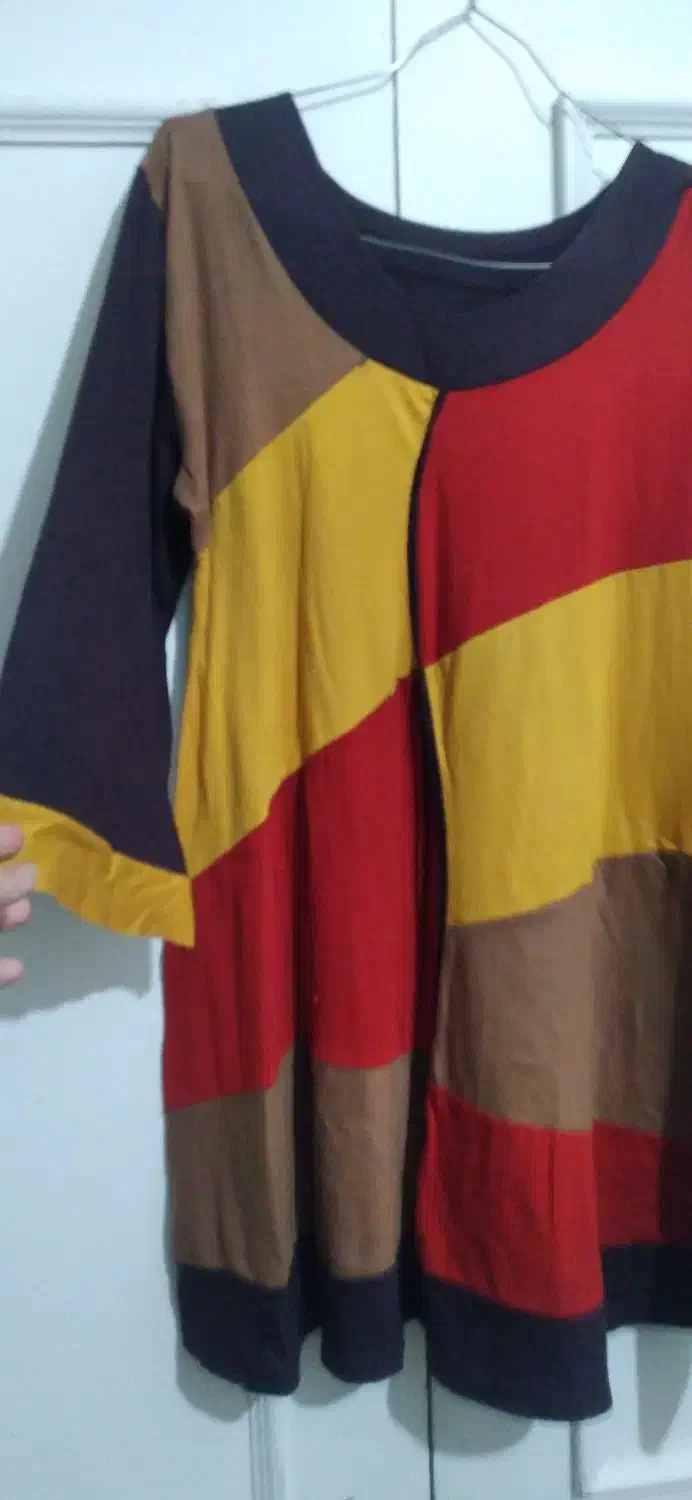 مانتو و تونیک|لباس|نیشابور, فرح بخش|دیوار