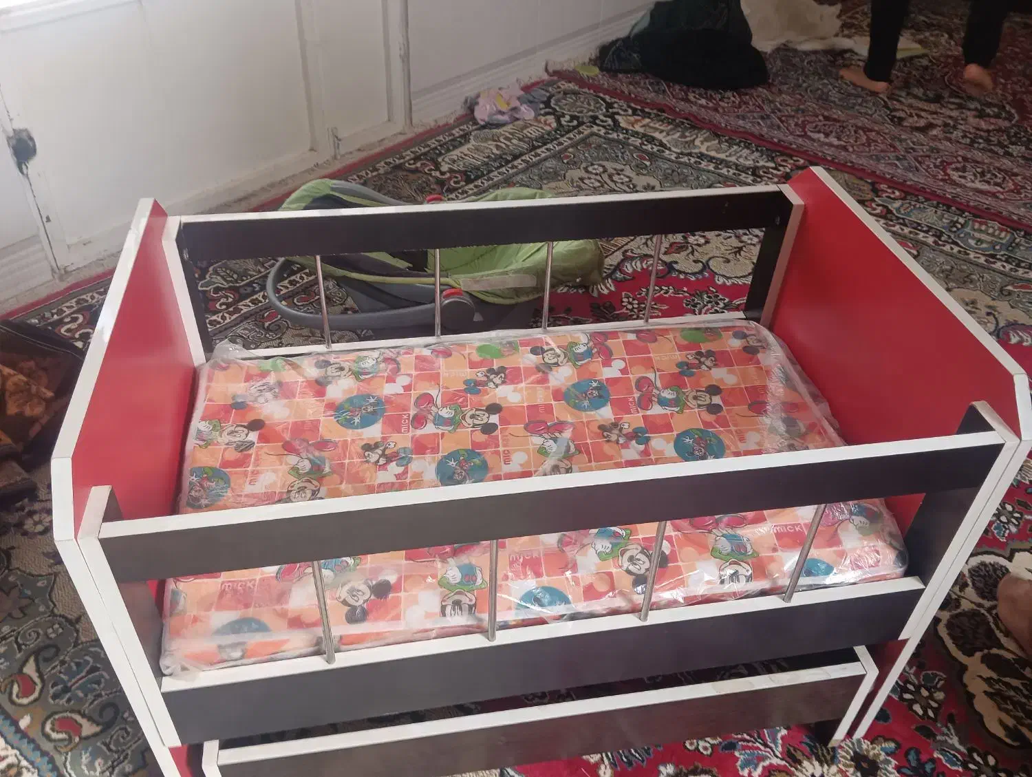 فروش تخت نوزاد|تخت و صندلی بچه|لردگان, |دیوار