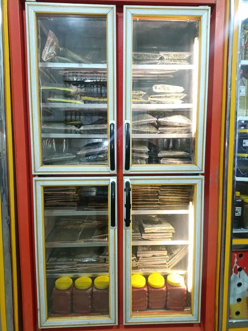 فریزر ایستاده چهار درب|فروشگاه و مغازه|شاهین دژ, |دیوار