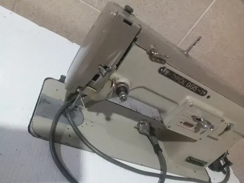 چرخ گلدوزی|چرخ خیاطی و ریسندگی|رودان, |دیوار