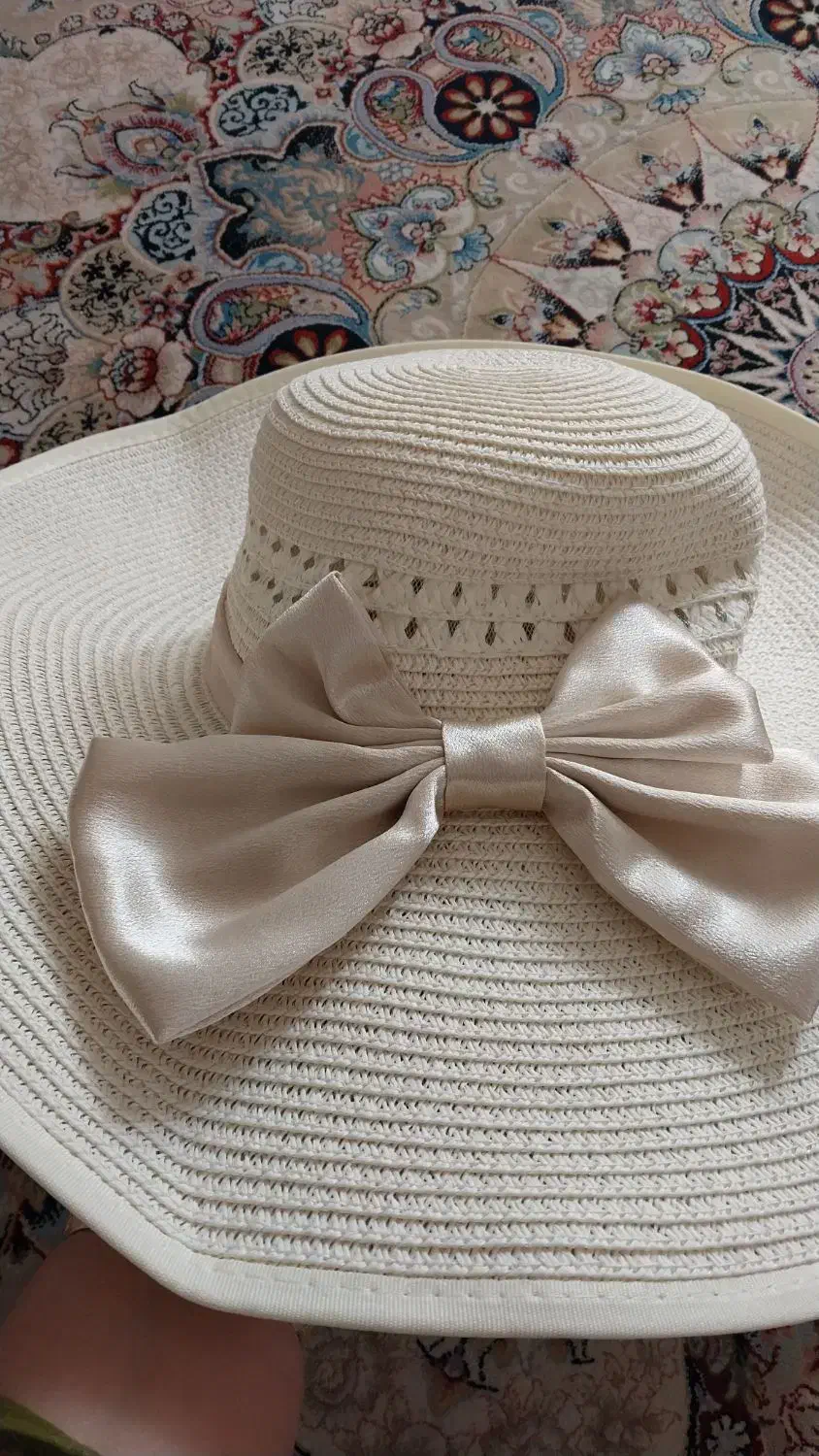 کلاه ساحلی|لباس|گنبد کاووس, |دیوار