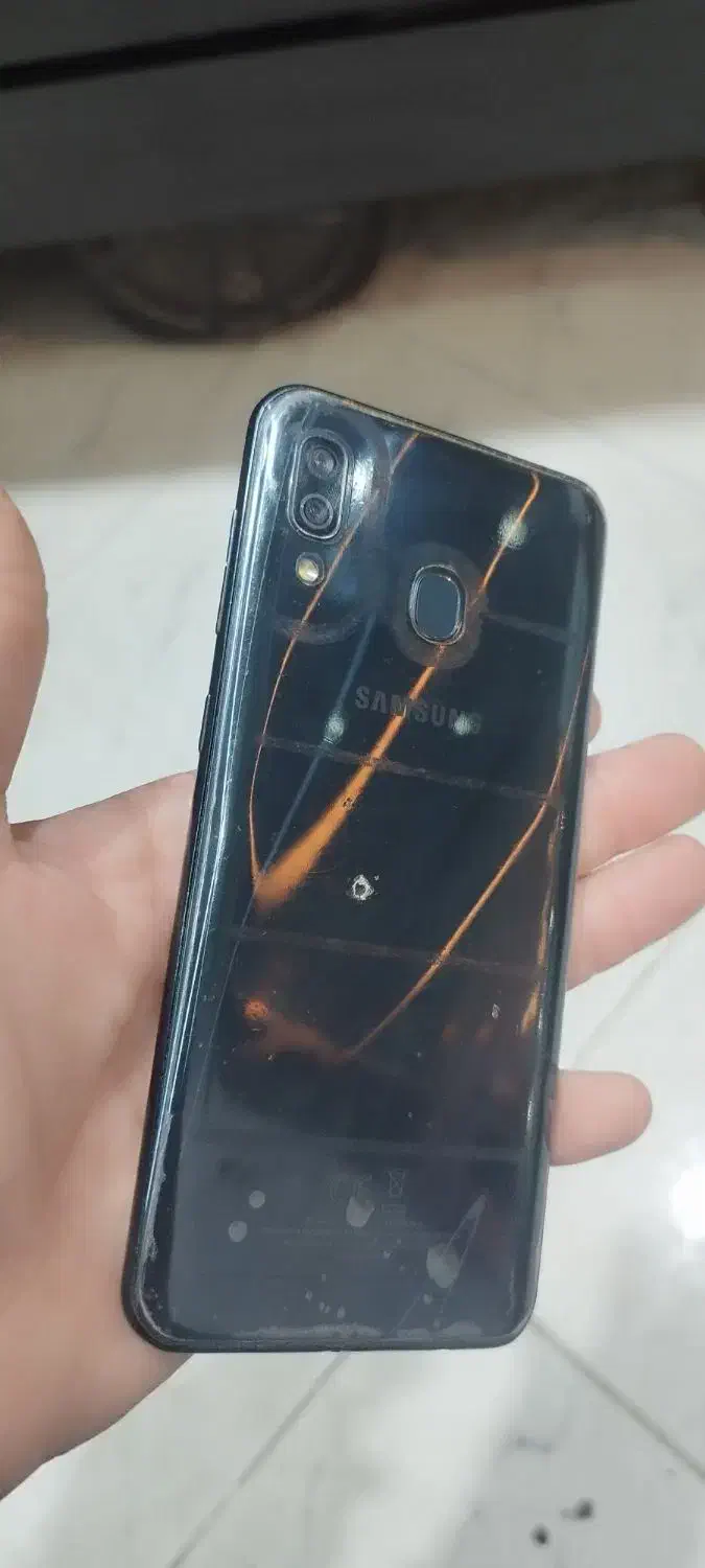 گوشی A ۳۰|موبایل|مشهد, کشاورز|دیوار