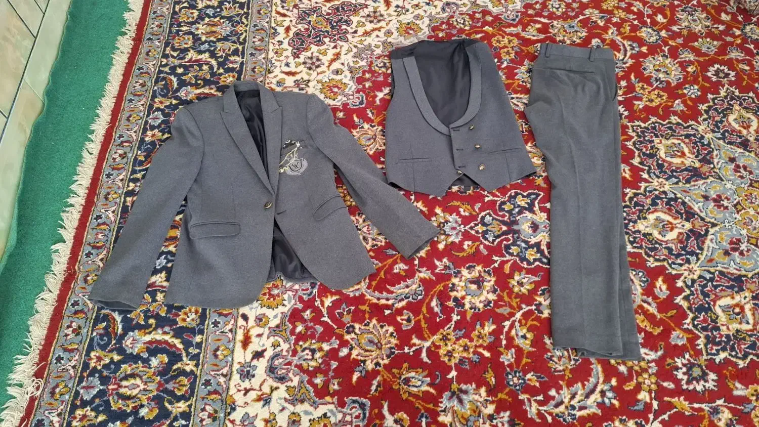 کت و شلوار|لباس|لردگان, |دیوار