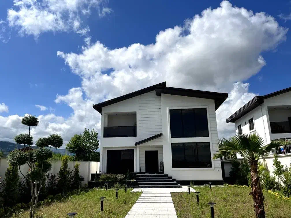 اجاره عمارت استخر دار ویو کوهستانی|اجارهٔ کوتاه‌مدت ویلا و باغ|رشت, کوی غلام نیا|دیوار