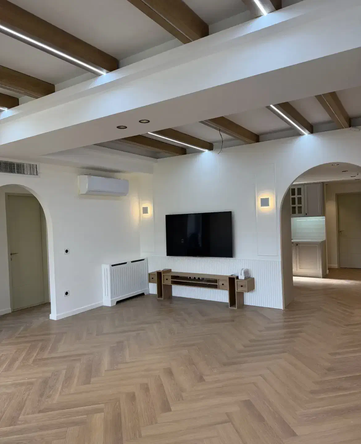 ۹۰ متری/روبه نما آفتاب خور/تاپ لوکیشن/پارکینگ سندی|فروش آپارتمان|کرج, کوی کارمندان جنوبی|دیوار